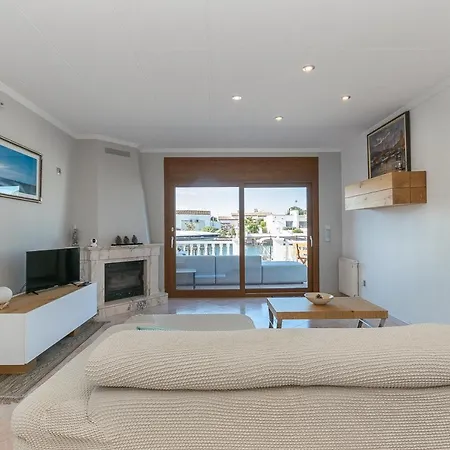 Casa Con Vista Al Canal Holiday home Roses