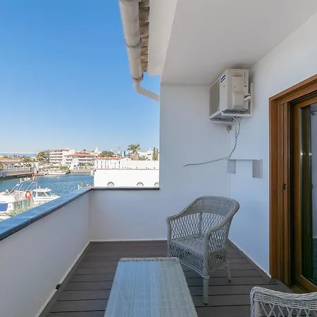Casa Con Vista Al Canal * Roses