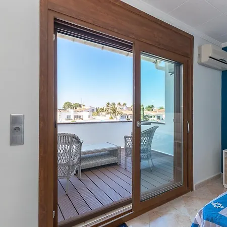 Casa Con Vista Al Canal Holiday home